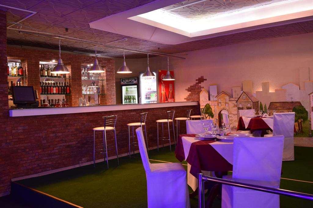Agat Hotel Minszk Étterem fotó